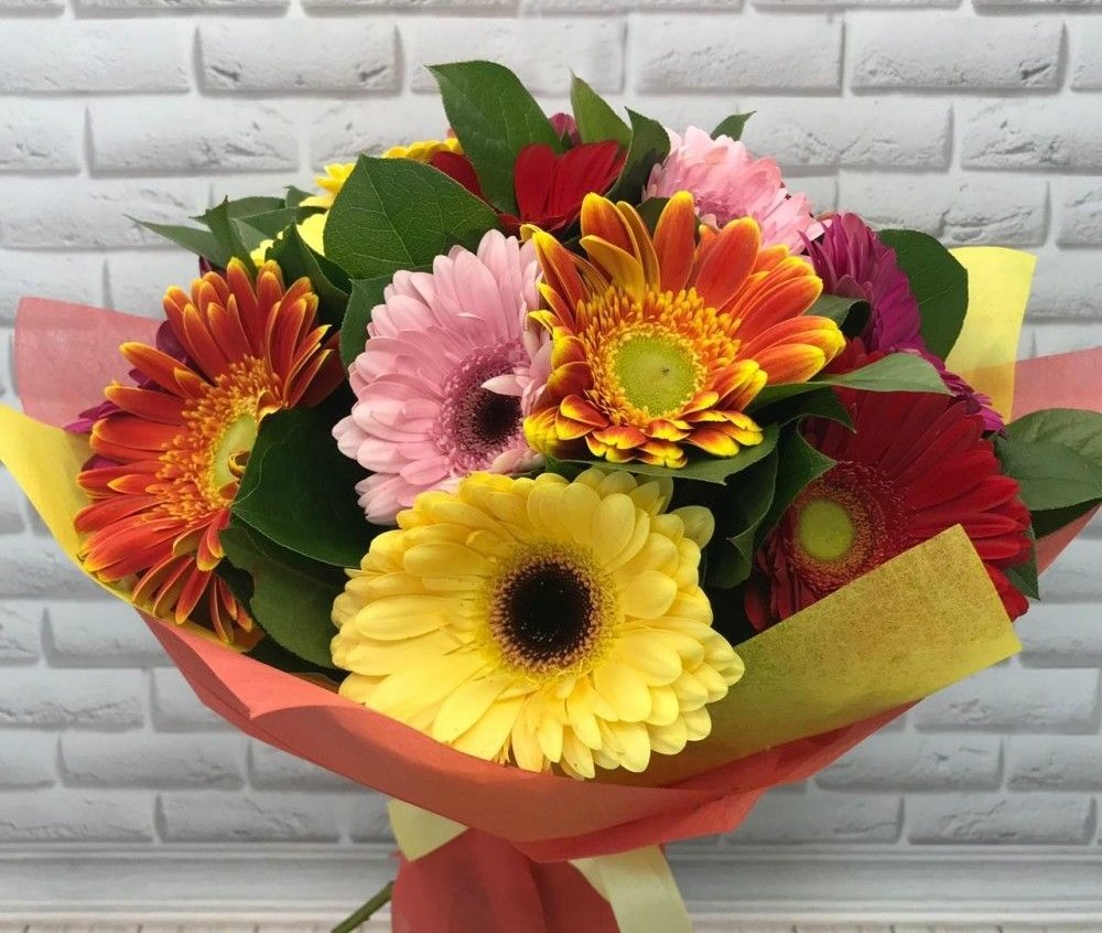 Букет цветов из: Герберы в Октябрьской