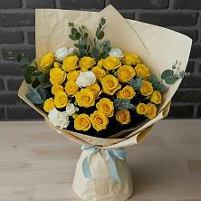 Букет цветов из:  Розы в Октябрьской