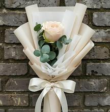 Букет цветов из:  Розы в Октябрьской
