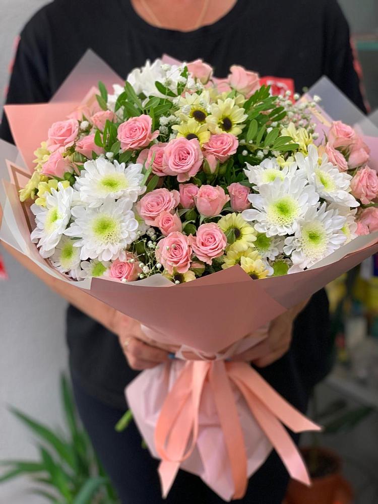 Букет цветов из: Розы и Хризантемы в Октябрьской