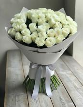 Букет 35 Белых роз в Октябрьской