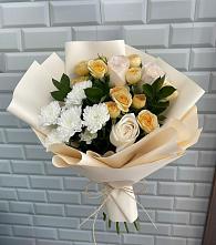 Букет цветов из:  Розы и Хризантемы в Октябрьской