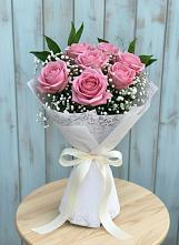 Букет цветов из:  Розы в Октябрьской