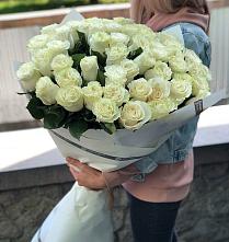 Букет 35 Белых роз #REPLACE_PRED# Октябрьской