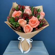 Букет цветов из:  Розы и Альстромерии в Октябрьской