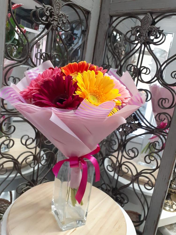 Букет цветов из: Герберы в Октябрьской