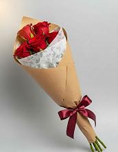 Букет цветов из:  Розы в Октябрьской