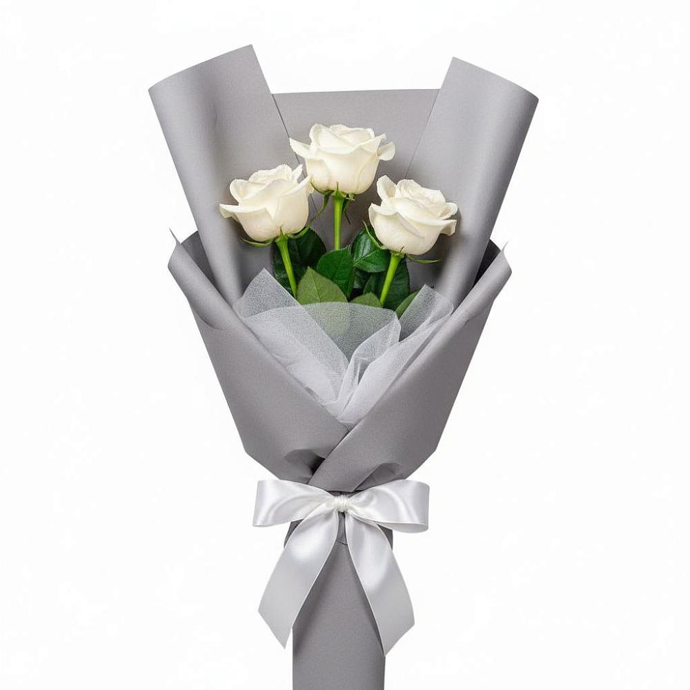 Букет 3 белые розы в Октябрьской