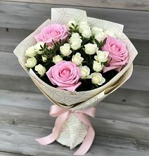 Букет цветов из:  Розы в Октябрьской