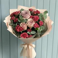 Букет цветов из:  Гвоздики и Розы в Октябрьской