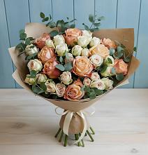 Букет цветов из:  Альстромерии и Розы в Октябрьской